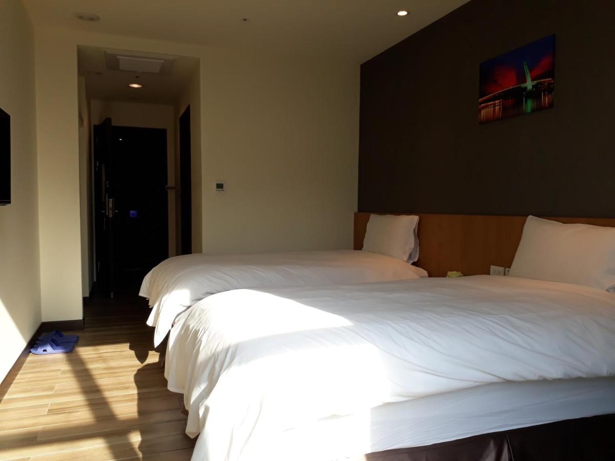 Honest & Warm Hotel Taoyuan Eksteriør billede