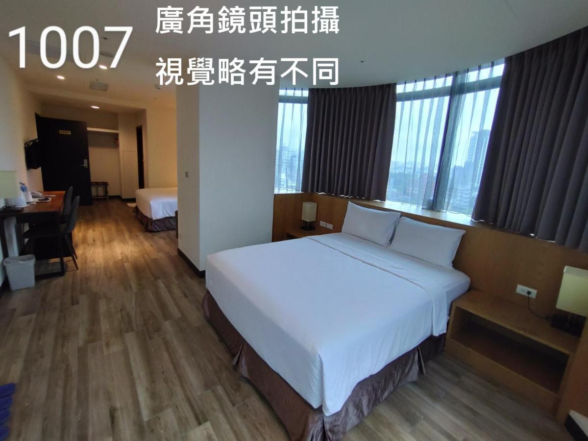 Honest & Warm Hotel Taoyuan Eksteriør billede