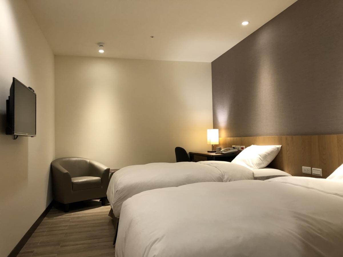 Honest & Warm Hotel Taoyuan Eksteriør billede