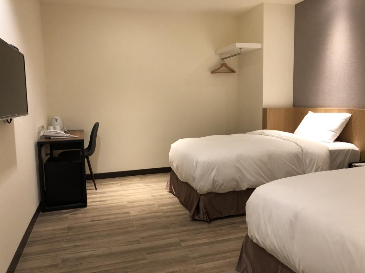 Honest & Warm Hotel Taoyuan Eksteriør billede