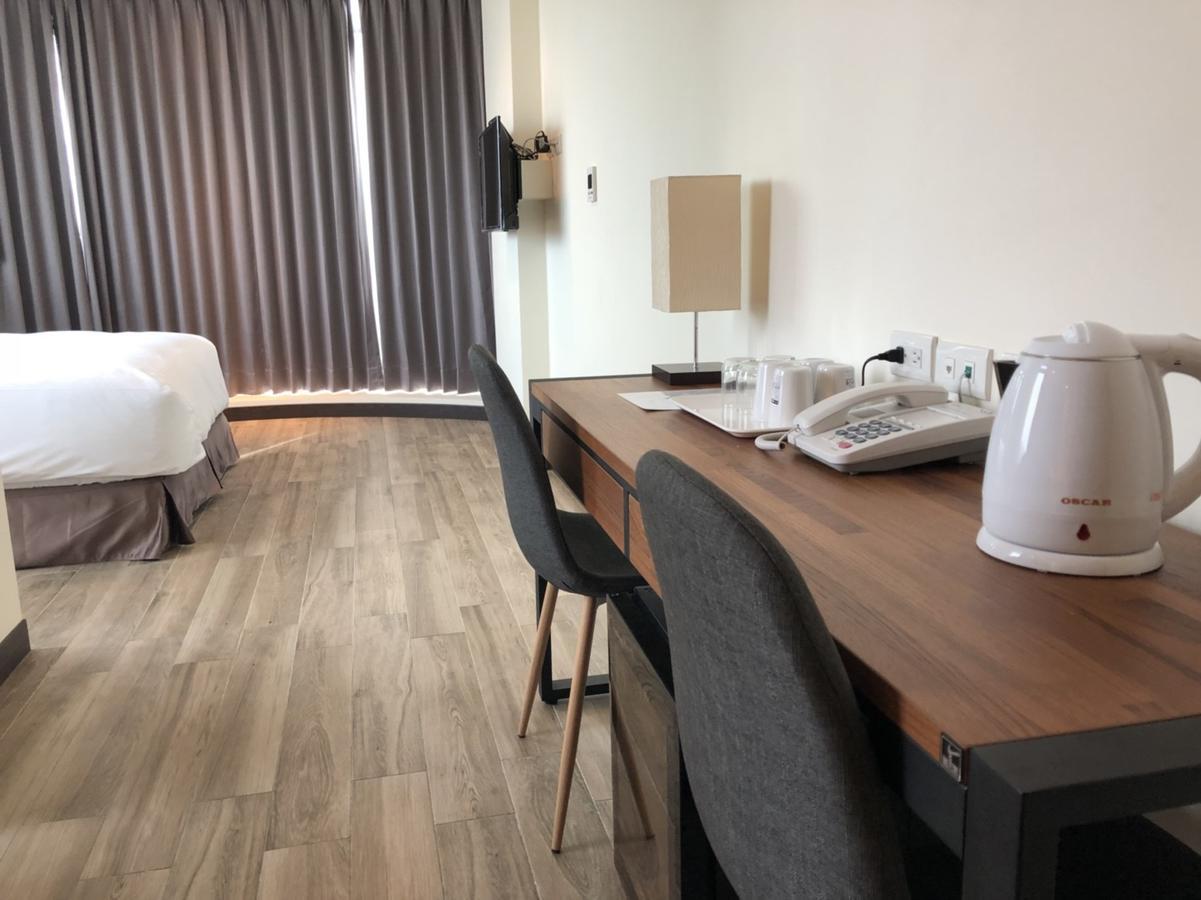 Honest & Warm Hotel Taoyuan Eksteriør billede