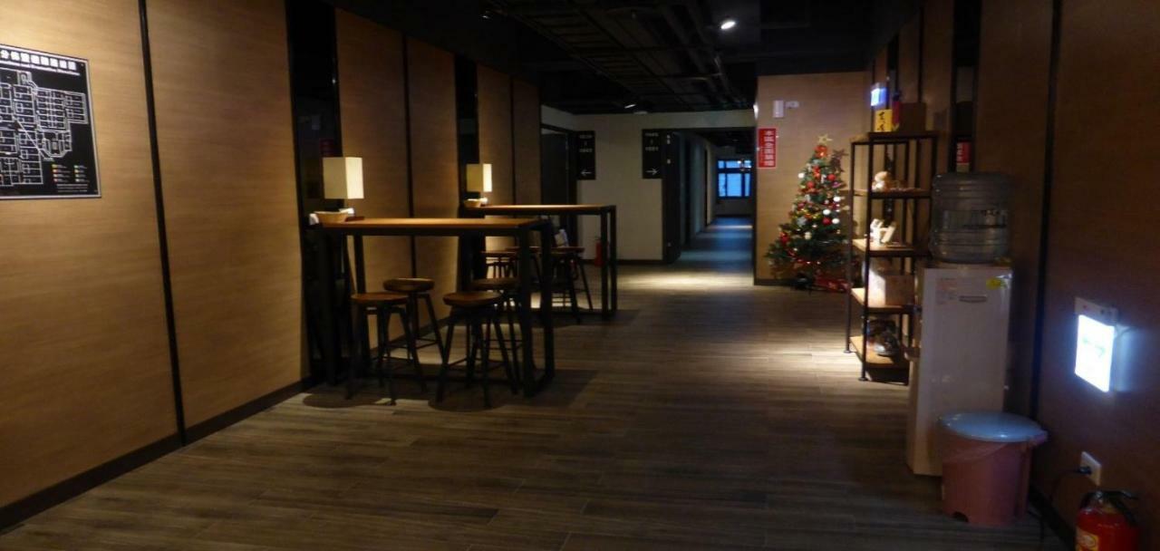 Honest & Warm Hotel Taoyuan Eksteriør billede